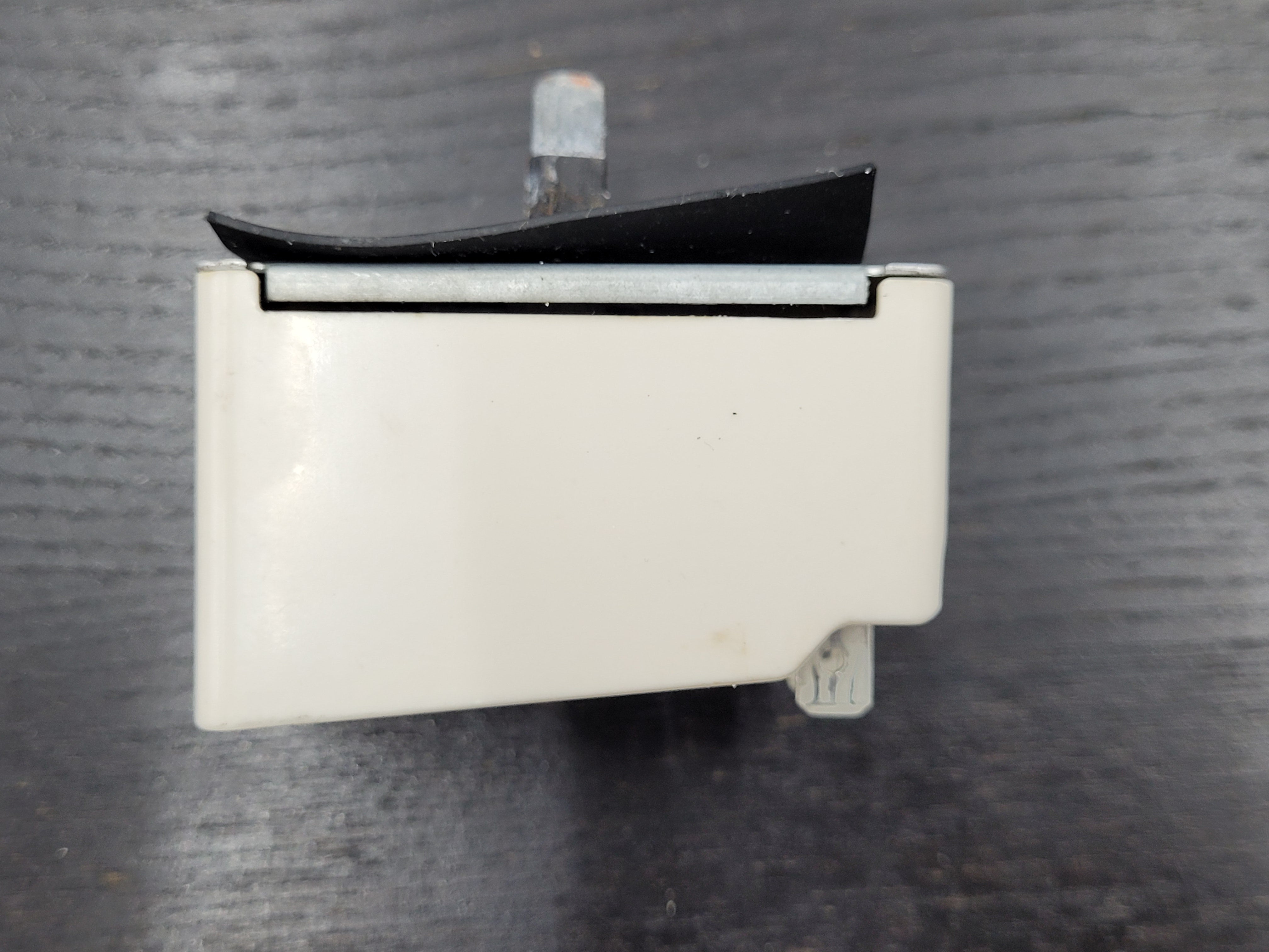 Whirlpool Range Surface Element Control Switch W10600015 (replaces W11162115) Whirlpool Range Surface Element Control Switch W10600015 (replaces W11162115)